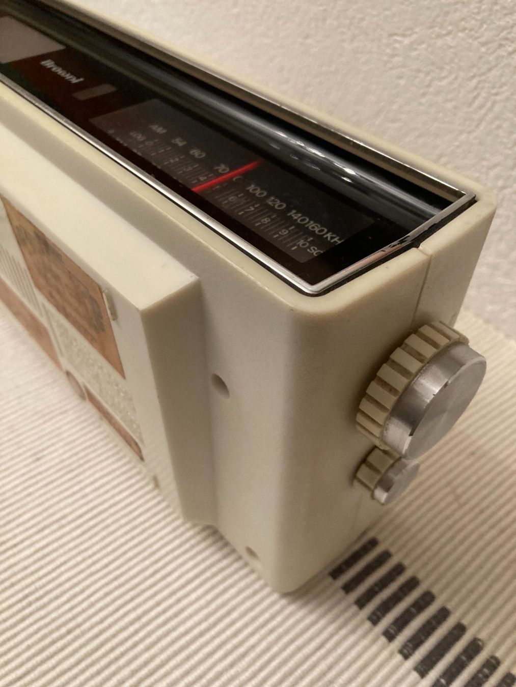 Radio: Klappzahlen Radio-Wecker – Difettoso da Wil SG venduto da Pin05 2