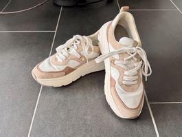 Tolle Geox Schuhe Sneaker Beige weiss Gr. 39 selten getragen