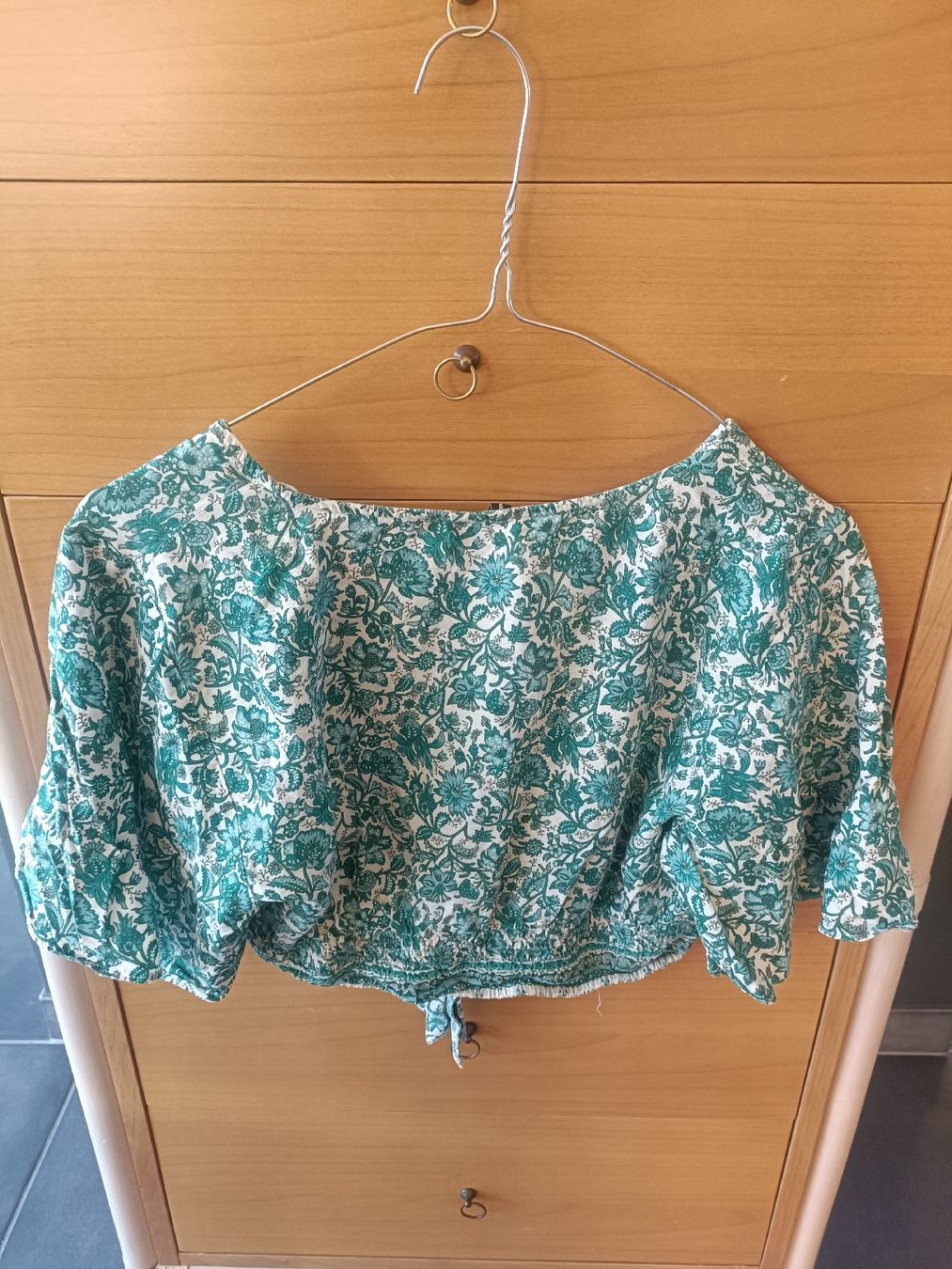 Top: Lot de 4 hauts d'été, taille M – Usato da Pringy venduto da kat_t9c7 4