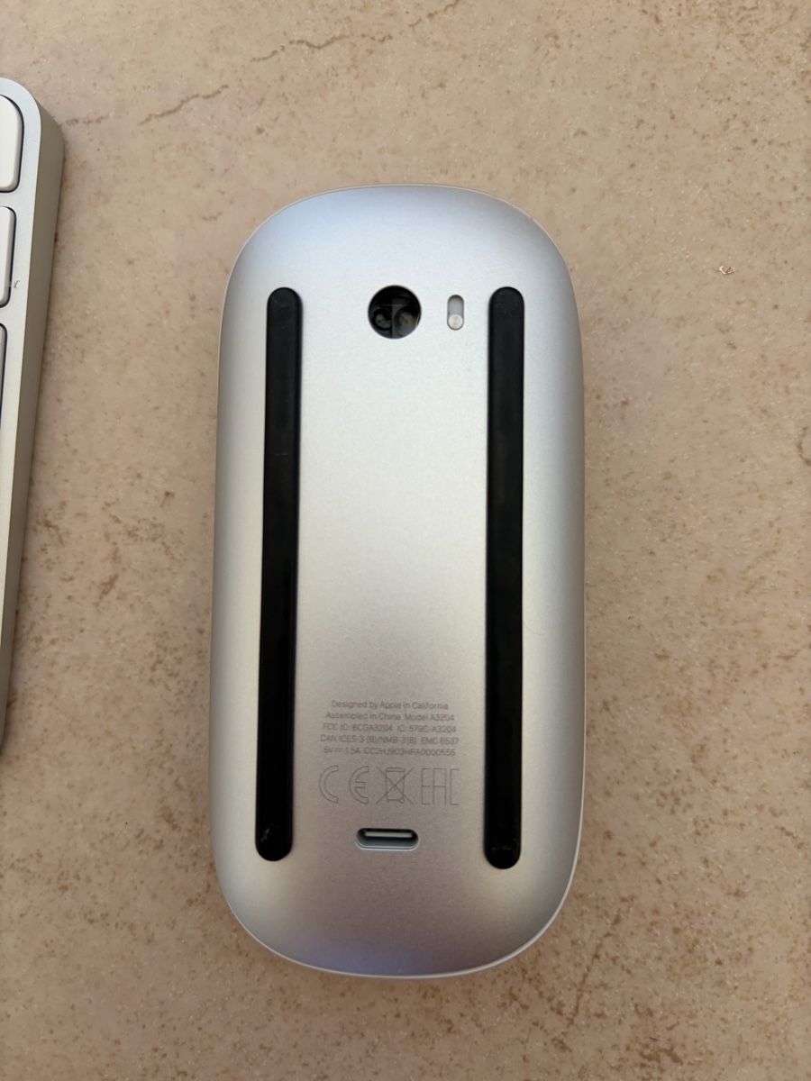 Apple Claviers: Apple Keyboard and Mouse  – D'occasion à Lausanne par LePetitBrocanteur 4