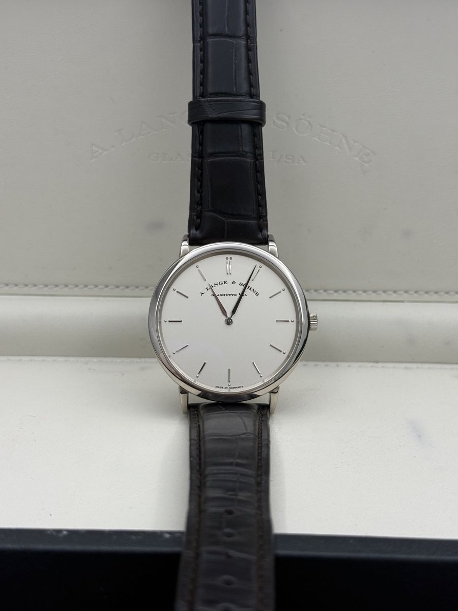 A. Lange & Söhne Orologi: A.Lange und Söhne Saxonia Thin full set like new Handaufzug – Usato da Zürich venduto da watchdealer-24 7