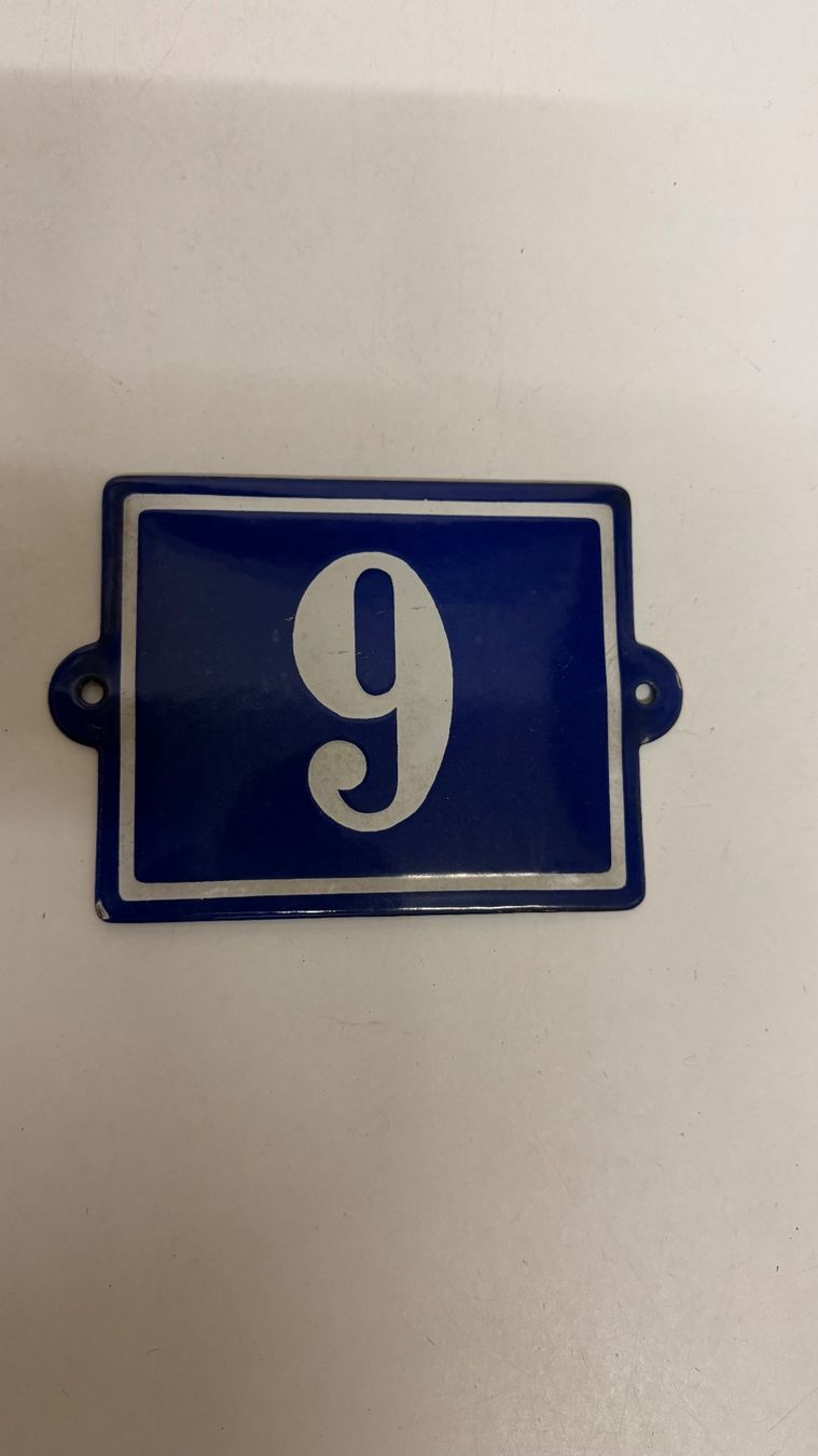 Schilder: Hausnummer 6 oder 9 Emaille-Schild blau weiss – Gebraucht aus bad ragaz von shopizol 1