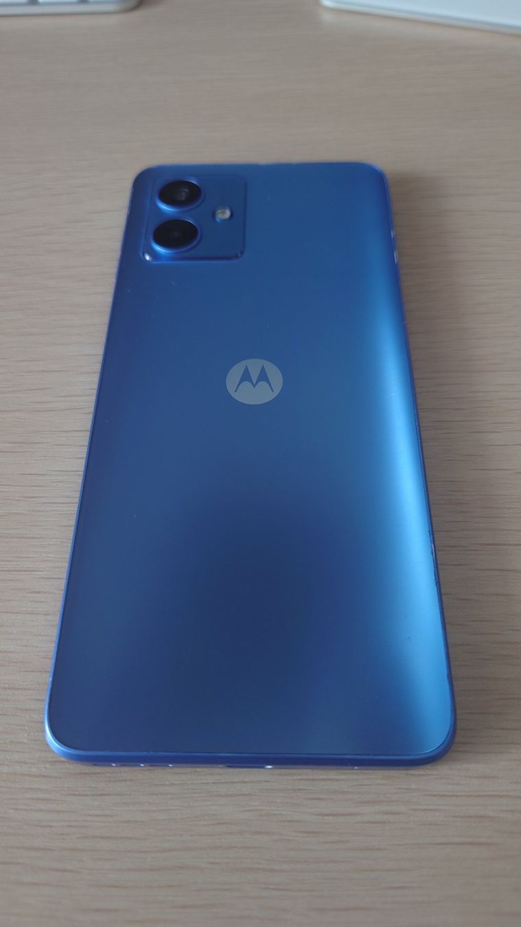 Motorola Telefoni cellulari / Smartphones: Moto g14 256GB – Usato da Zürich venduto da adr_xk6b 1