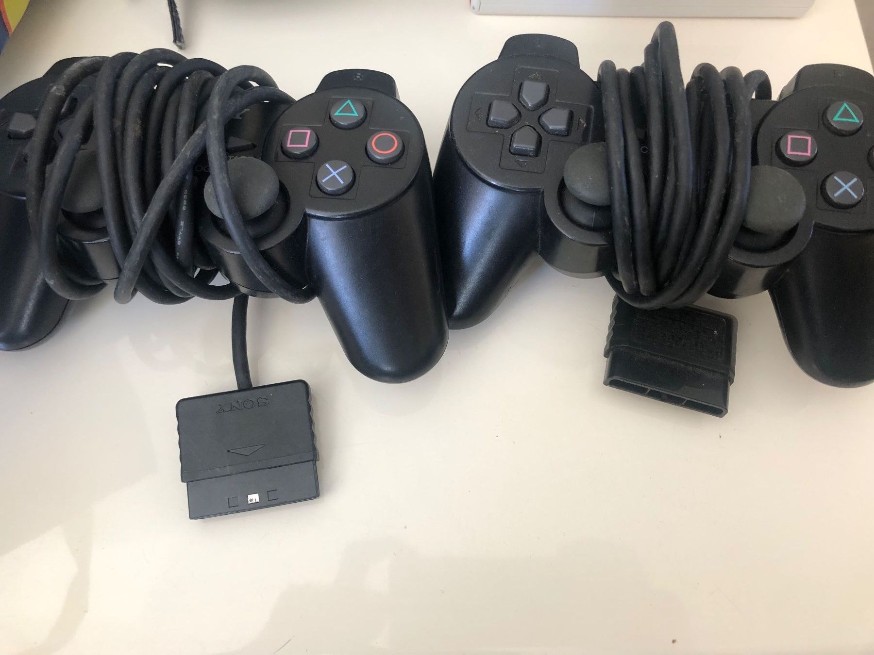 Sony Console: PS2 slim avec jeux/ 2 manettes – Usato da Cugy VD venduto da oth_7btj 2