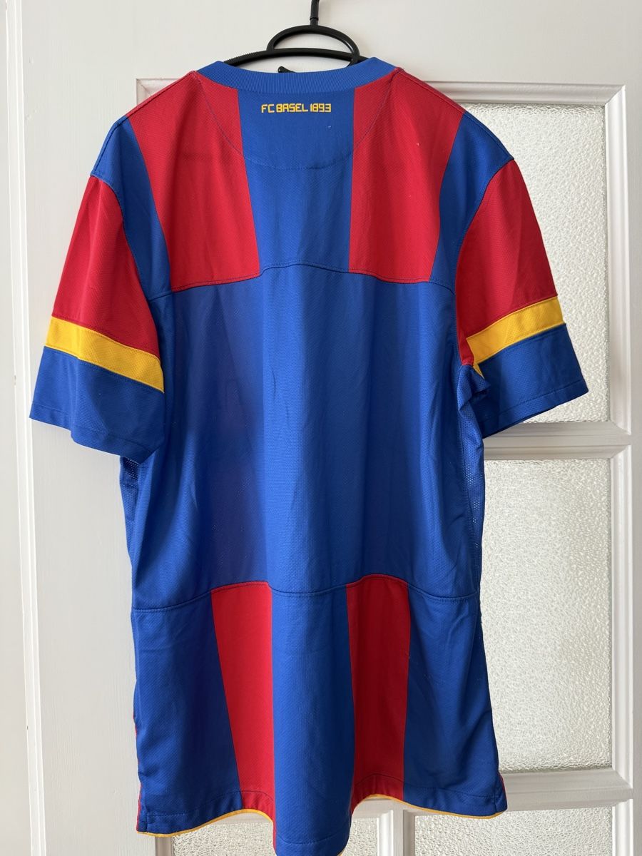 FC Basel Canottiere & Pantaloni: Fc Basel Trikot L – Usato da Basel venduto da momo.st 5
