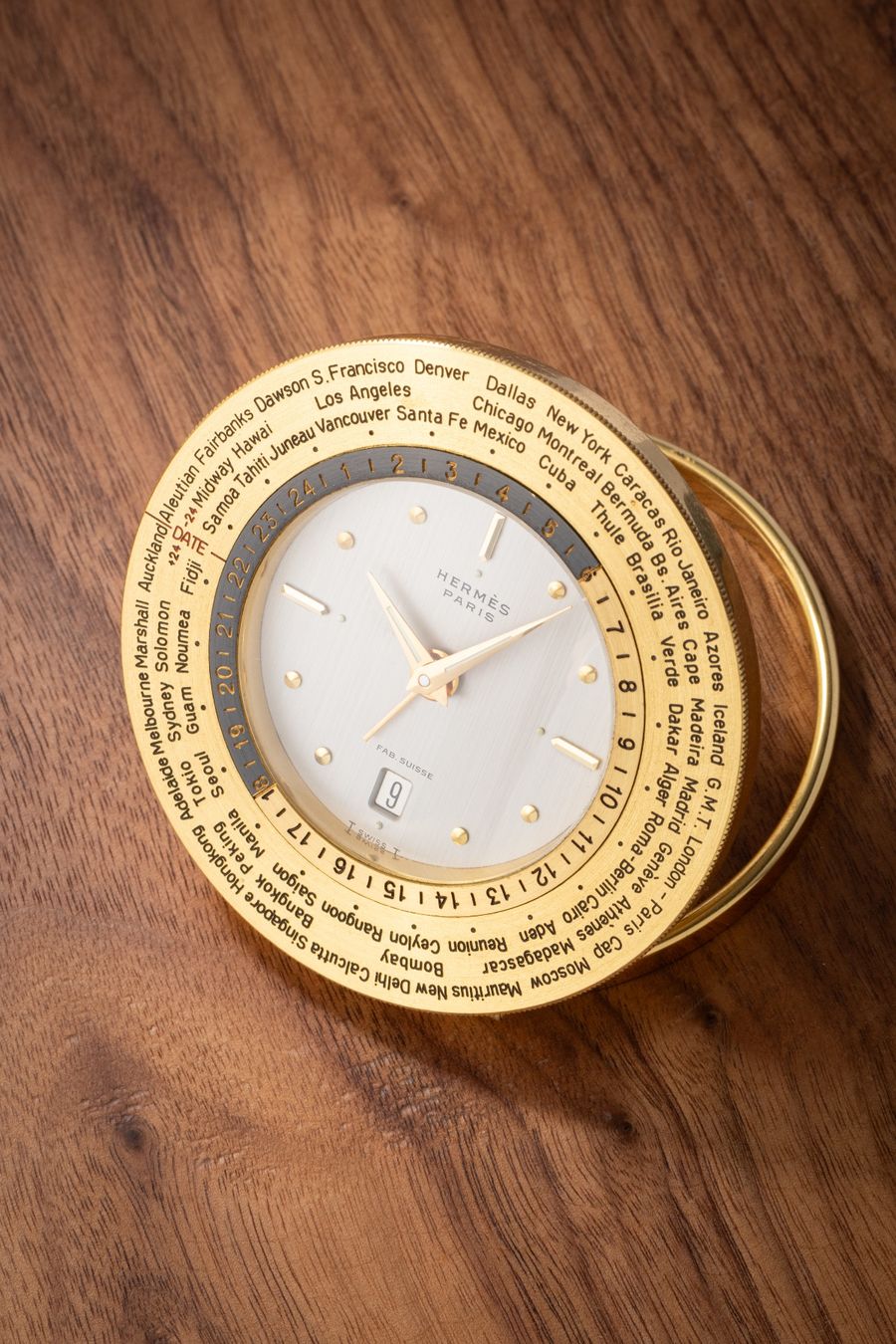 Hermès Orologi da terra & Orologi da parete: Very Rare - HERMÉS Paris - World Time Table Clock with Case – Usato da Zürich venduto da KE-Sales 1