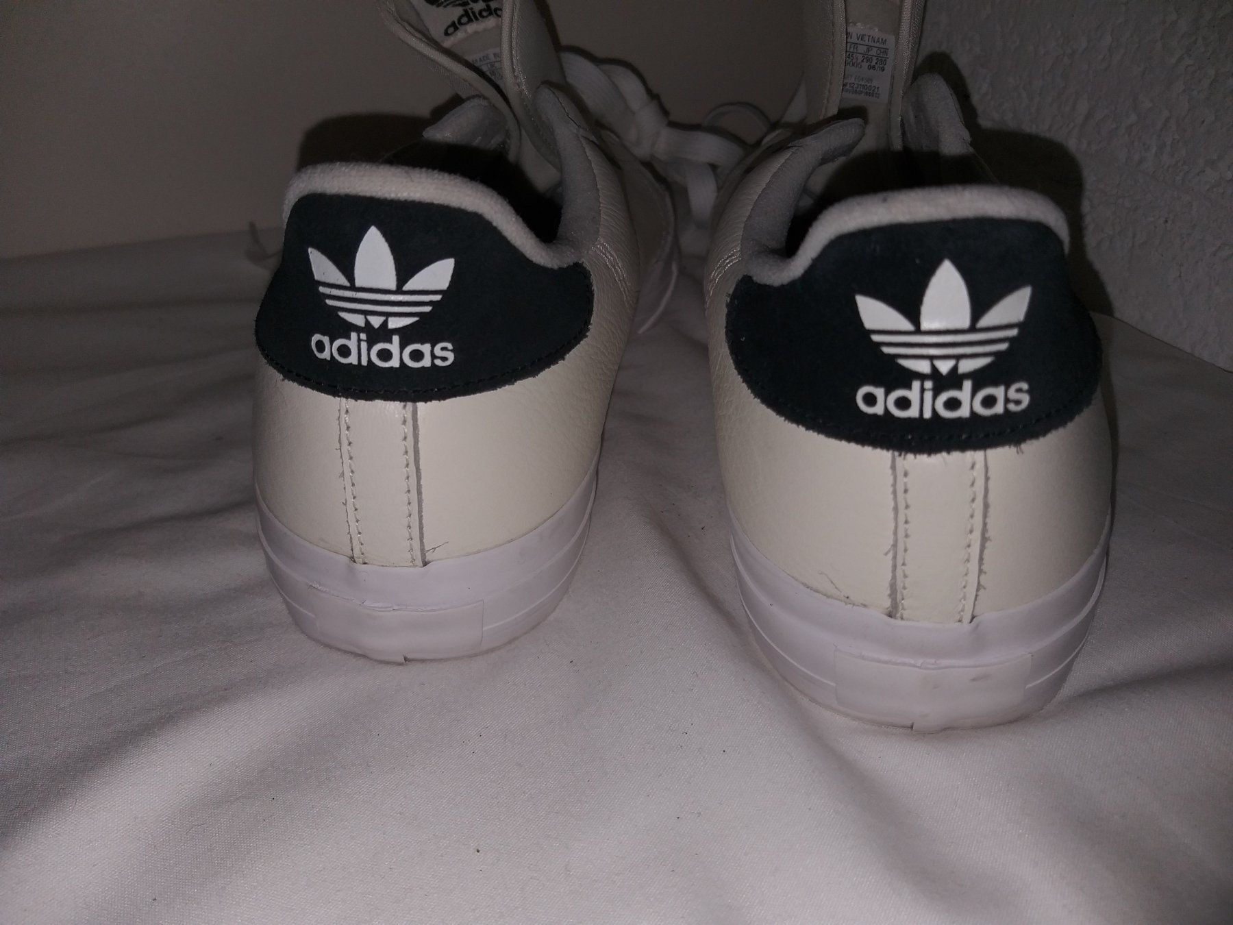 Adidas Scarpe da uomo: Baskets ADIDAS        Pointure/Nummer 45,5 – Usato da Cossonay-ville venduto da Super-Price-Quality 4