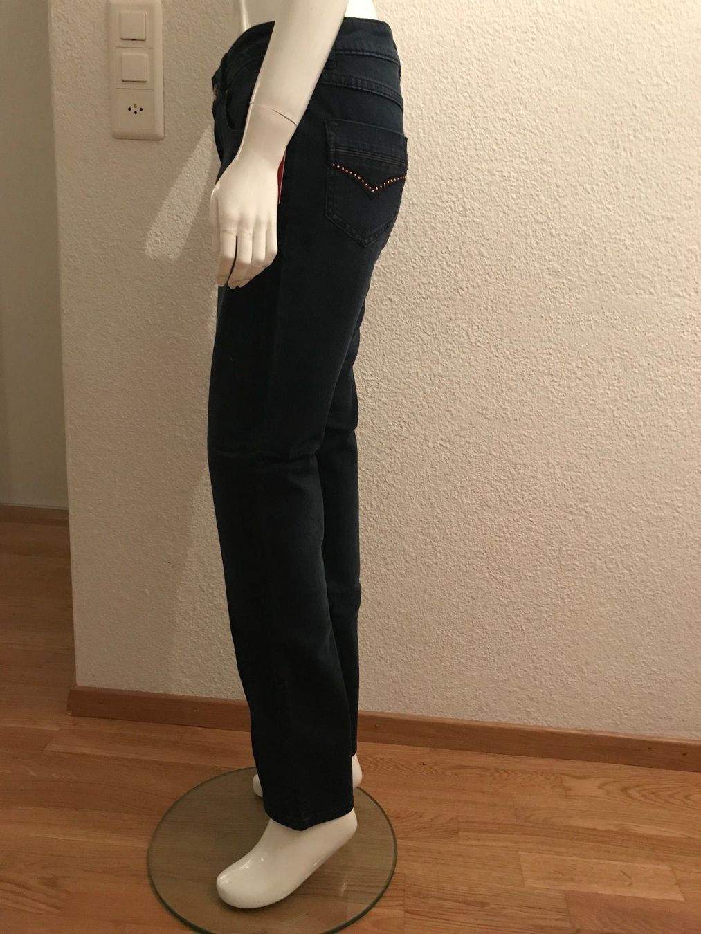 Jeans: Jeans Neu Gr 42 – Nuovo e nell'imballaggio originale da Wettingen venduto da Goldstein_AG 1