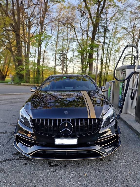 Automobili: Mercedes A45 AMG - Einzigartig! – Usato da Neuhausen am Rheinfall venduto da E.M