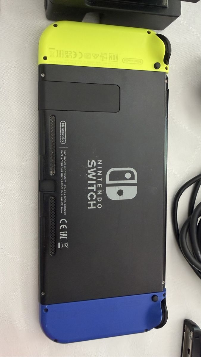 Nintendo Giochi: Nintendo Switch + 5 Spiele + 256GB Karte – Usato da Lausanne venduto da phi_7pnb 2