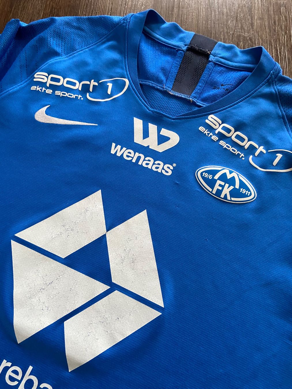 Nike Leibchen & Hosen: Molde FK Trikot Gr. L – Gebraucht aus Muttenz von bargain_hunter 1