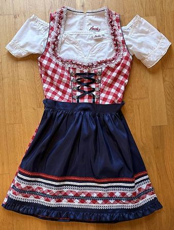 Damen Dirndl der Marke Fuchs