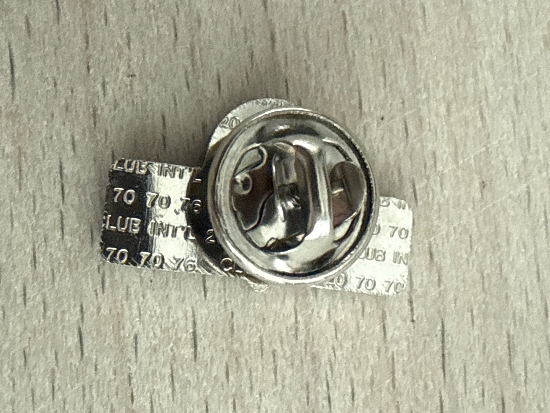 Placchette & Badge: Pin GO-TAN – Usato da Glattbrugg venduto da Schweigmatt 1
