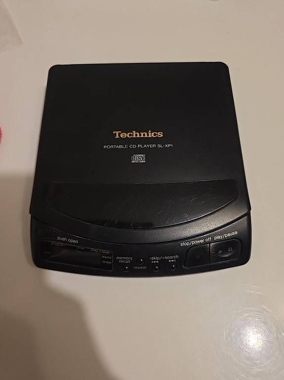 Lettore multimediale portatile: Technics SL-XP1 Portable CD Player + Audiokabel – Usato da Root venduto da dam_k55b
