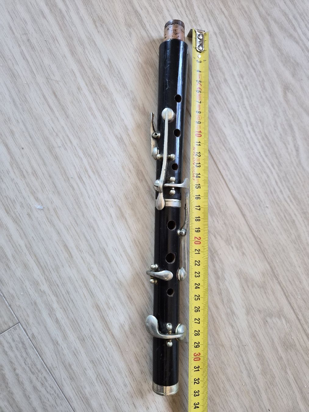 Instruments de musique: Clarinette ancienne manque une partie  – Défectueux à La Joux FR par car_ck96