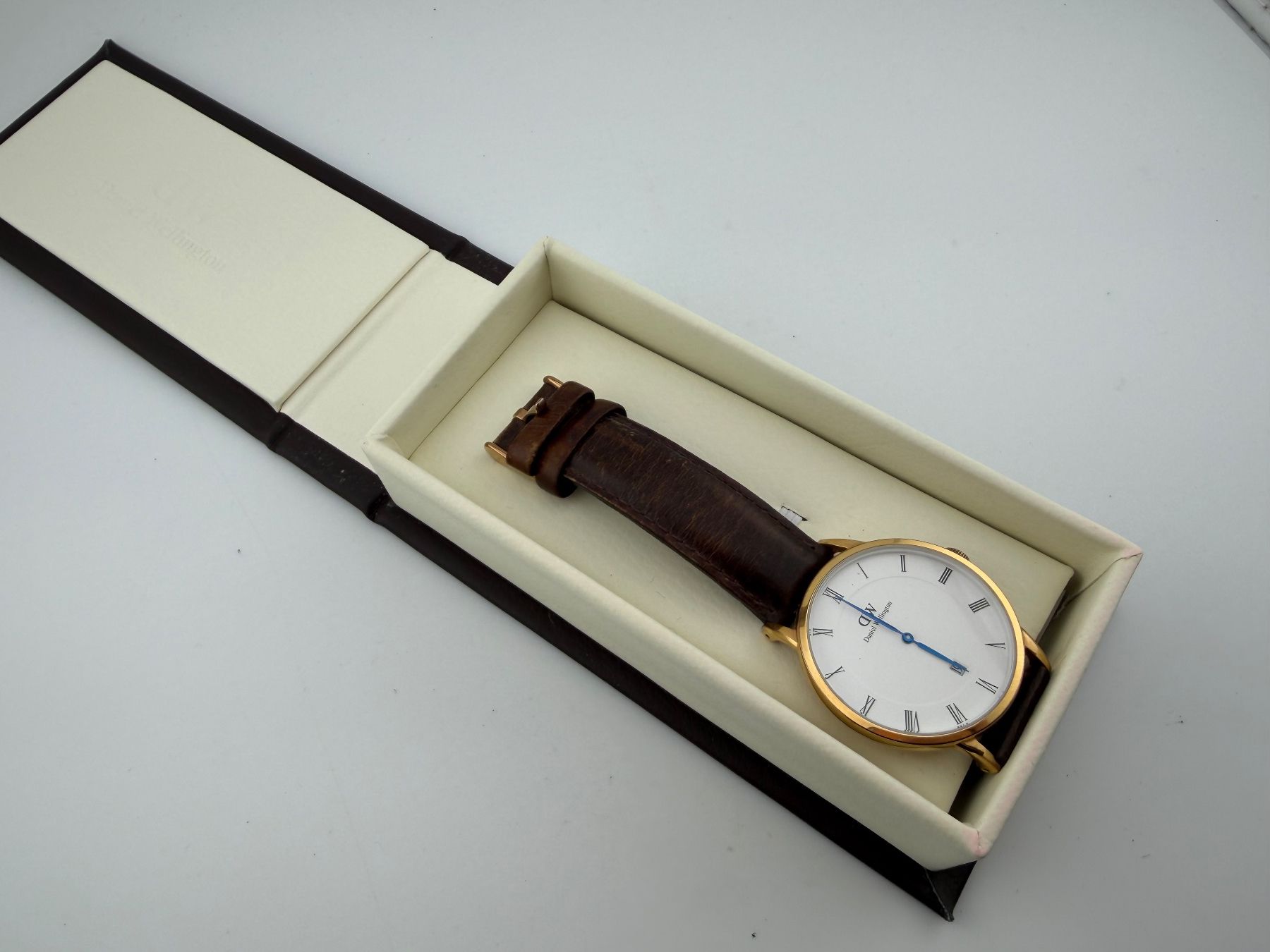 Daniel Wellington Montres: DANIEL WEILLINGTON – D'occasion à Biel/Bienne par MrP_WatchesBiel 1
