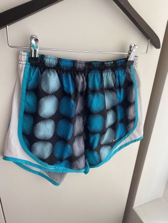 NIKE Laufshorts Damen, Gr. XS