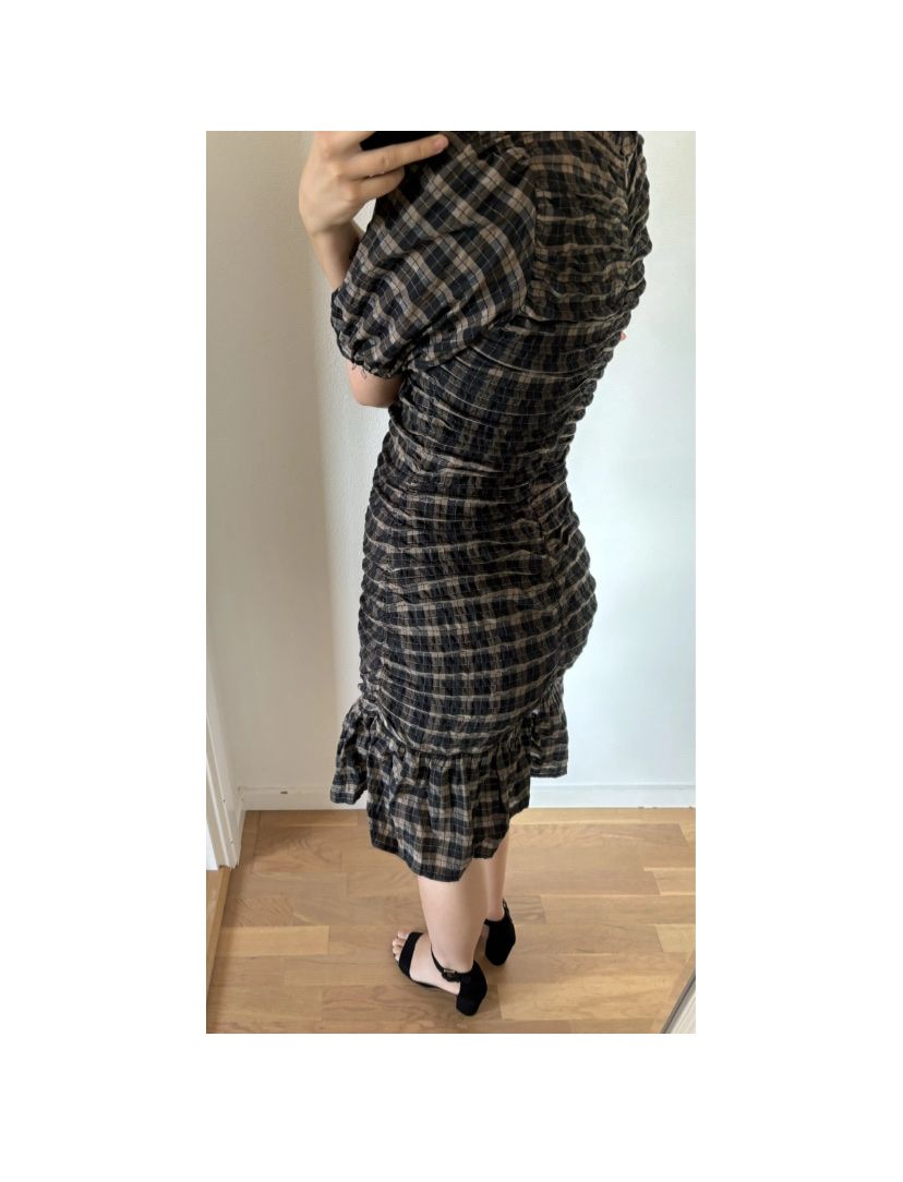 Ganni Kleider: GANNI dress, size M/38 – Gebraucht aus Arni AG von LunaMeadow 4