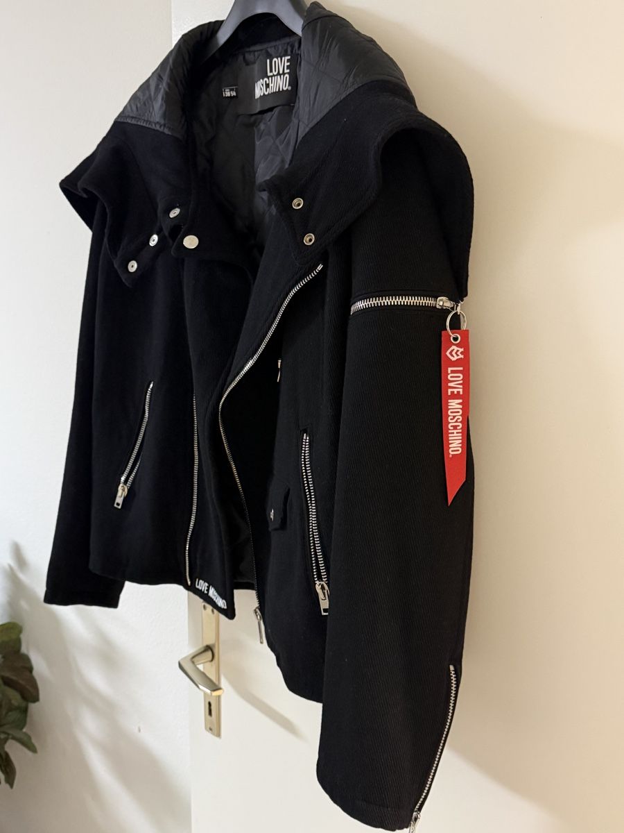 Moschino Giacche: Love Moschino 54 – Nuovo (secondo la descrizione) da Schaffhausen venduto da zemerflori1 4