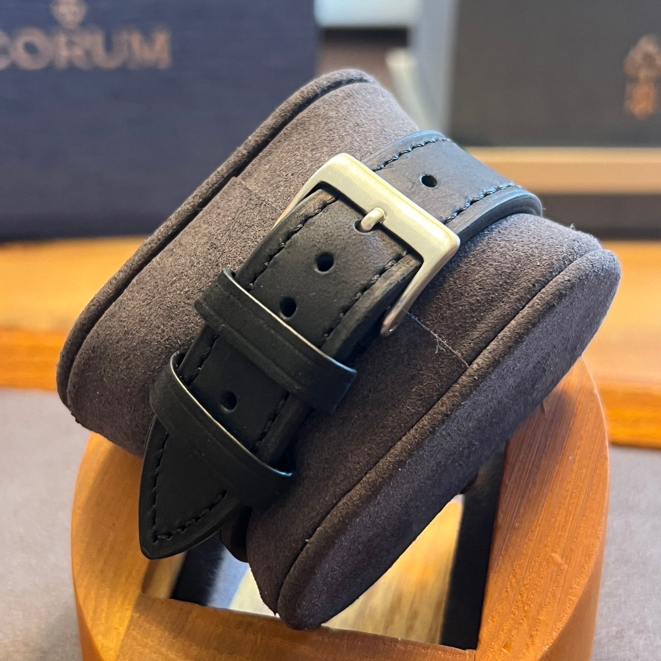 Corum Orologi: Corum Romulus Chronograph Quartz Full Set 396.701.20 – Usato da Carouge GE venduto da Watchaser 5