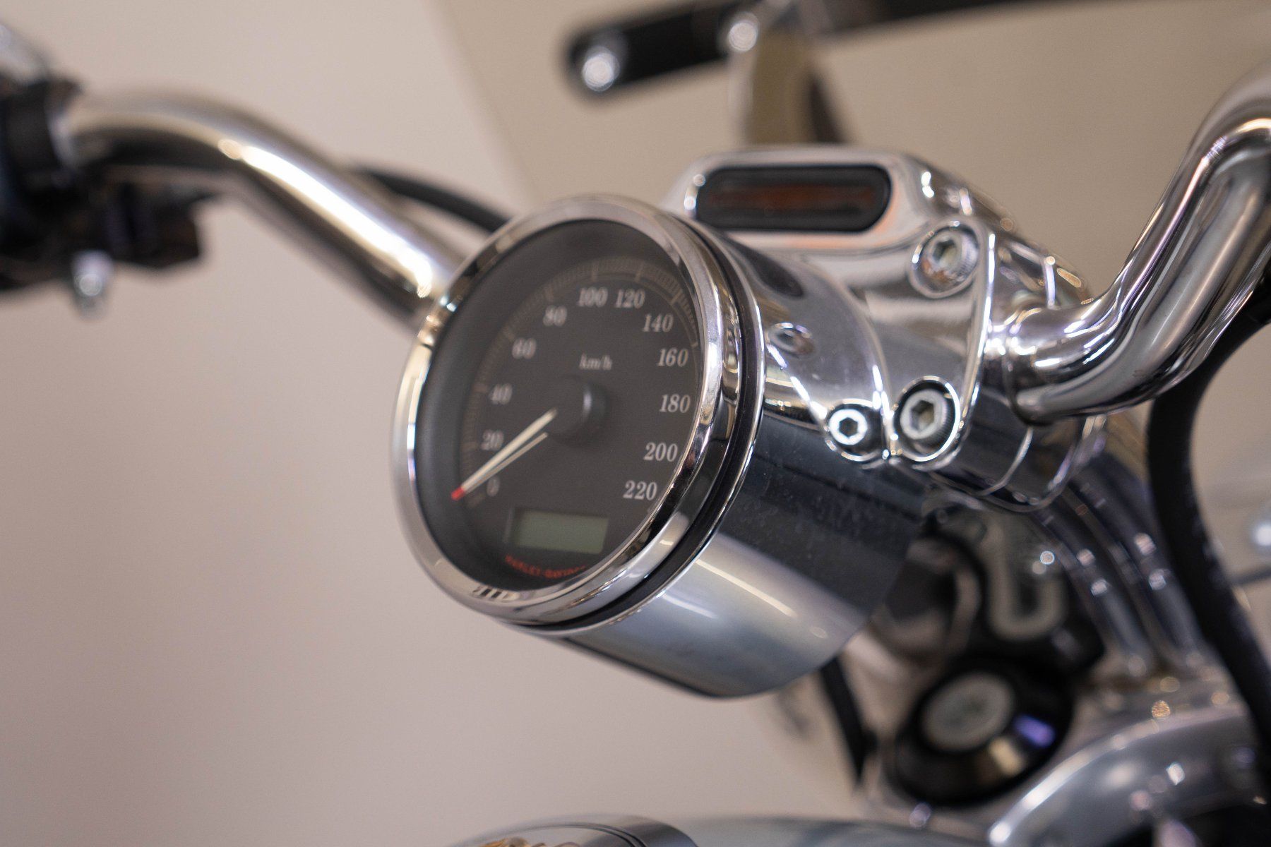 Harley-Davidson Chopper: Sportster XL883C – Usato da Hünenberg venduto da Maxim369 4