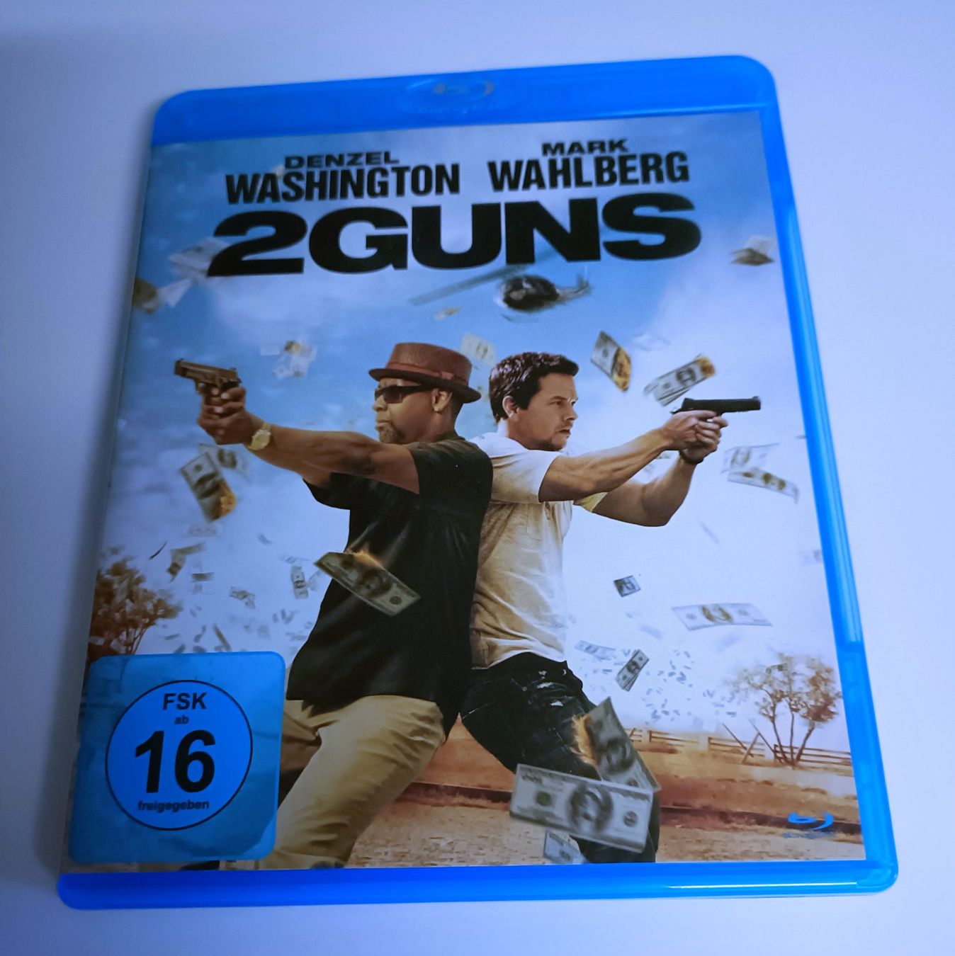 Tutti i DVDs: "2 Guns" mit Mark Wahlberg & Denzel Washington – Usato da Köniz venduto da Movieportal007
