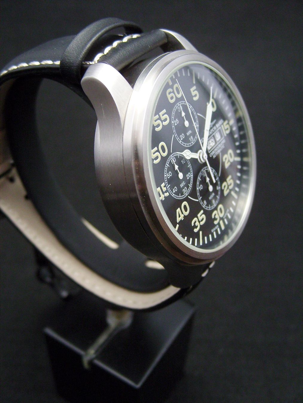 Zeno Uhren: Neuer Oversized Pilot Tachymeter Chrono Day-Date/ Automatik – Neu und originalverpackt aus Mels von niezie2002 6