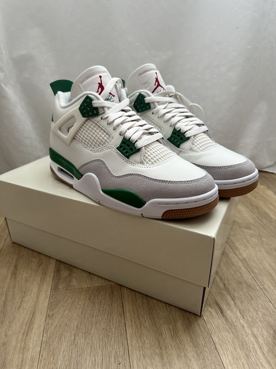 Jordan Scarpe da uomo: Air Jordan 4 Retro Pine Green – Nuovo e nell'imballaggio originale da Glattpark(Opfikon) venduto da Petevisuals