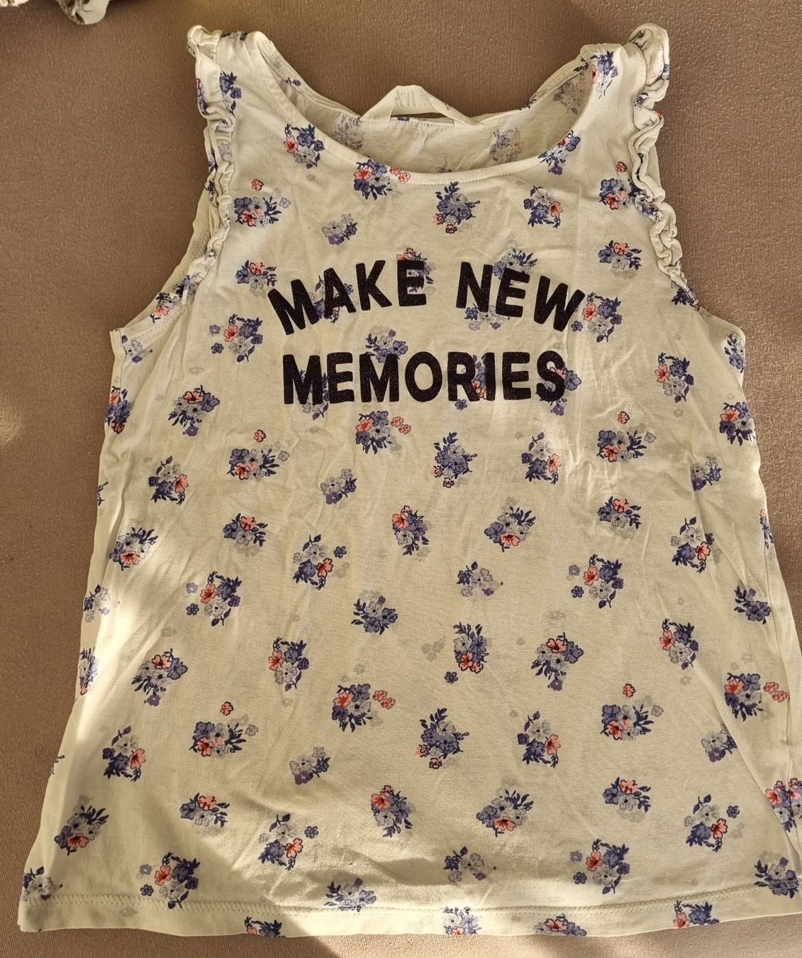 Camicette, T-shirt & Top: Tanktop 134 – Usato da Ganterschwil venduto da Nike18