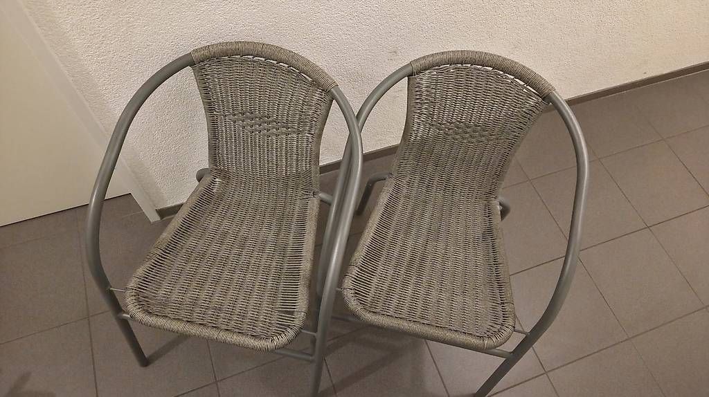 Sedie: 2 Rattan-Gartenstühle grau – Usato da Therwil venduto da Catsathome 1