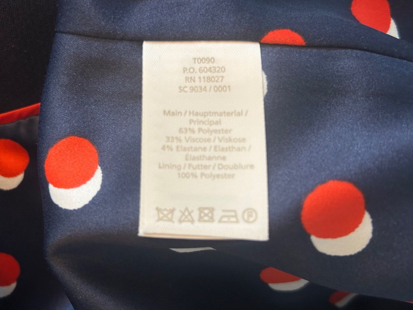 Giacche: Hübscher navyblauer Blazer, 1 x getragen – Usato da Küsnacht ZH venduto da saluki12 5