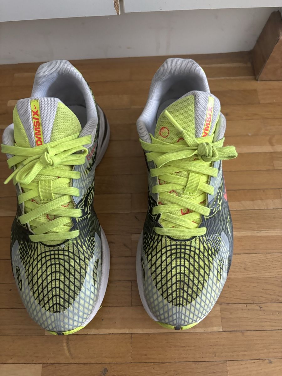 Nike Scarpe da uomo: Gut erhaltene Nike Schuhe, Grösse eher 36.5 – Usato da zug venduto da lainam 4