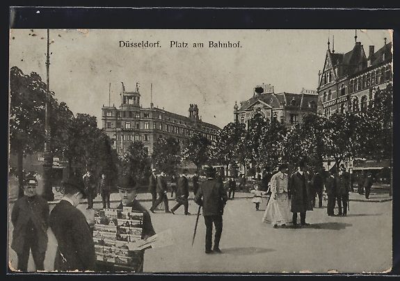 Cartoline postali: Düsseldorf, Platz am Bahnhof mit Passan – Usato da Berlin venduto da bartko-reher