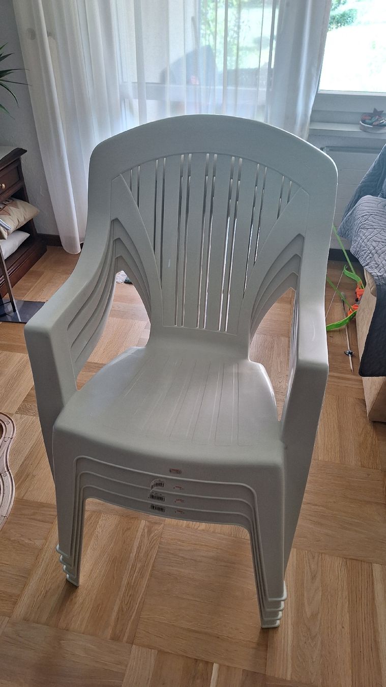 Chaises: Gartenstühle weiss – D'occasion à Thun par Alois2 2