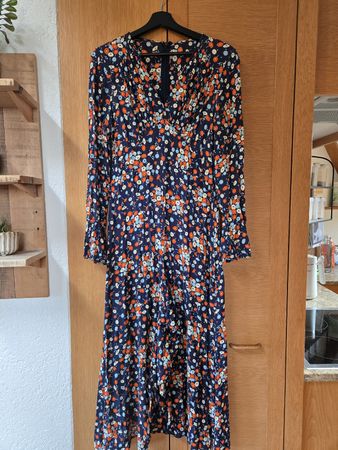 Sommerkleid Gr. M, dunkelblau mit Blumenmuster Gr. 38