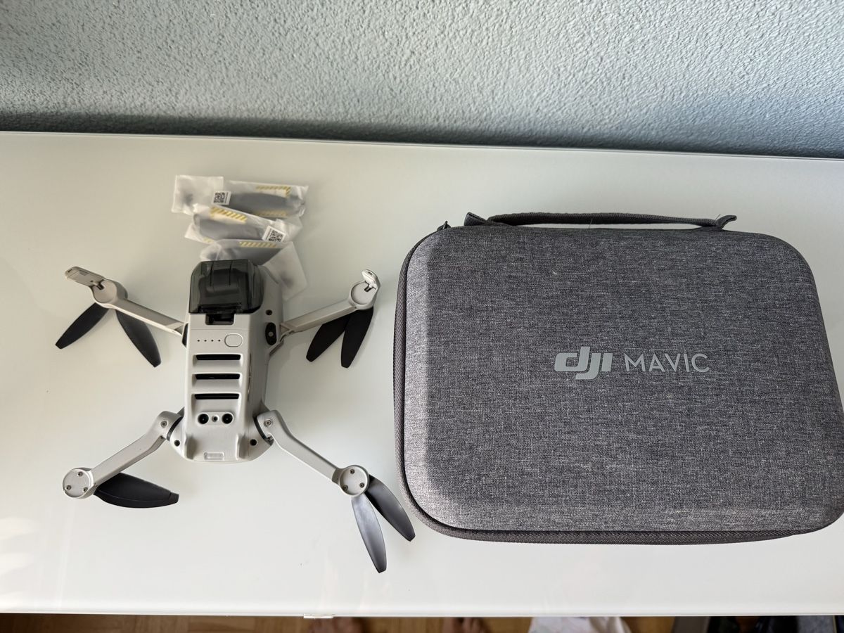 DJI Modellismo RC: DJI Mavic Mini, 249g Fly More Combo mit Zubehoer – Usato da Bassersdorf venduto da Ulmer