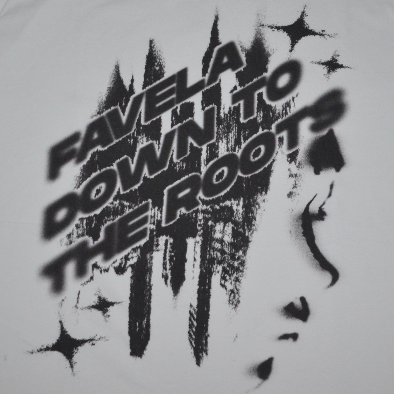 T-shirt: Favela T-Shirt Print – Nuovo (secondo la descrizione) da Bäretswil venduto da swiss.thrift.shop 1