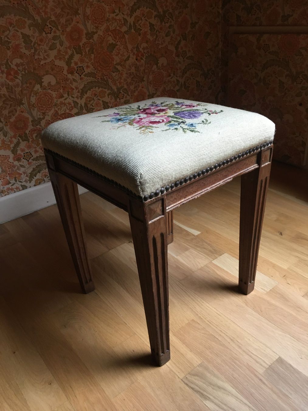 Sgabelli: Französiche Tabouret Louis XVI – Usato da Basel venduto da Lancer4