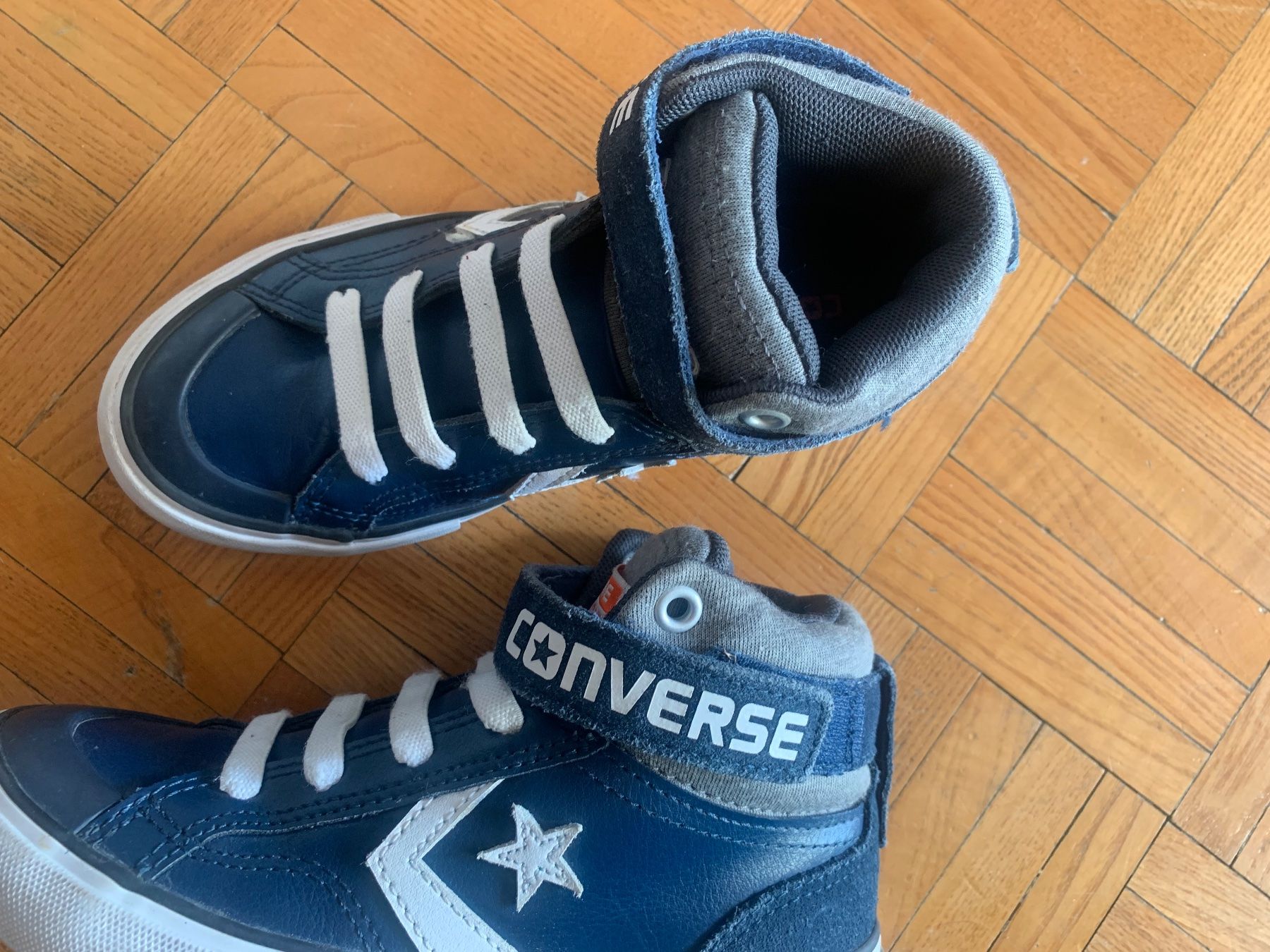 Converse Scarpe da uomo: All Star Converse 30 aus leder – Usato da Gutenswil venduto da Bregenzer8610