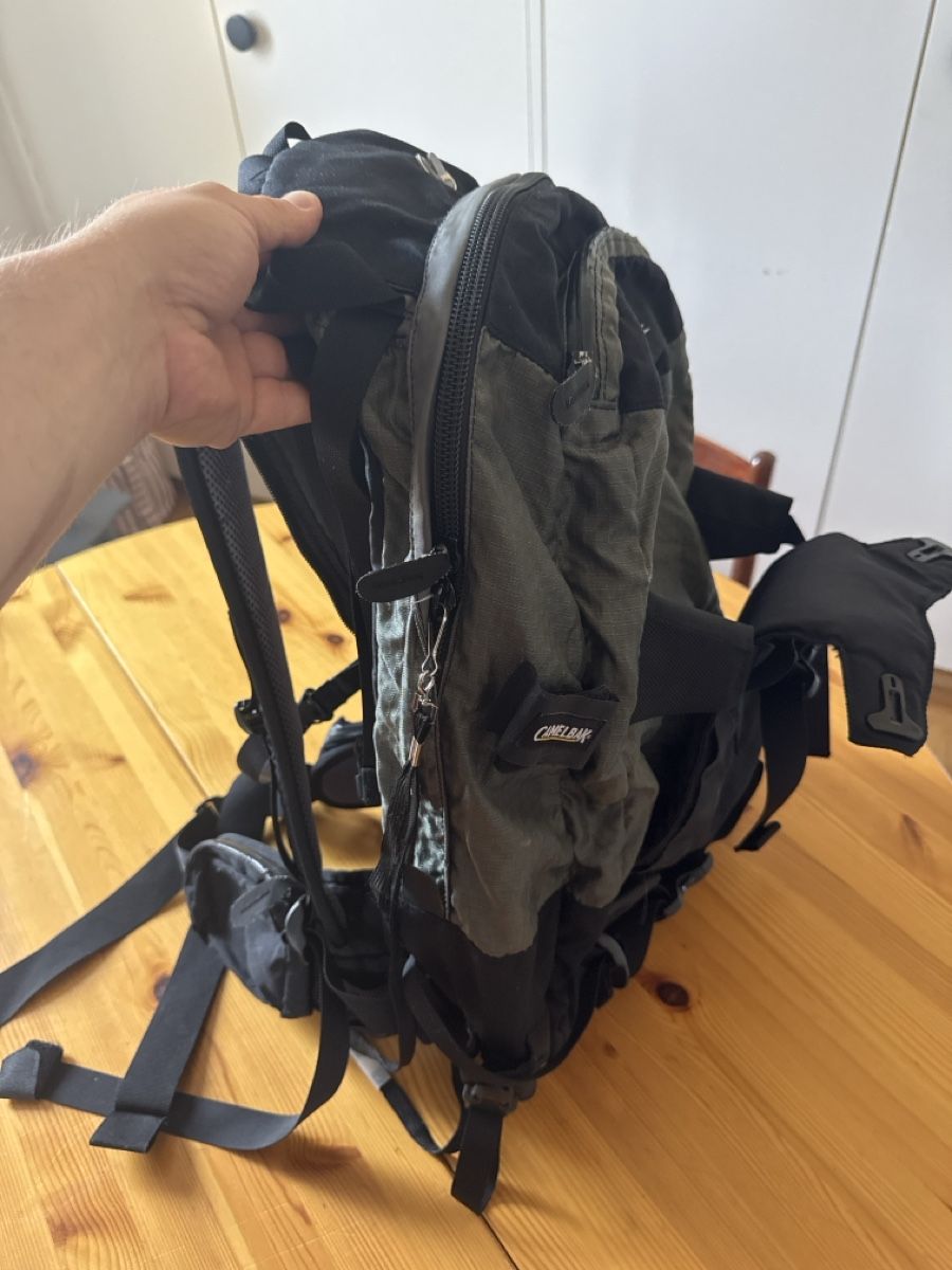Camelbak Zaini: Sac à dos Camelbak – Usato da Vésenaz venduto da Angela.C3 1