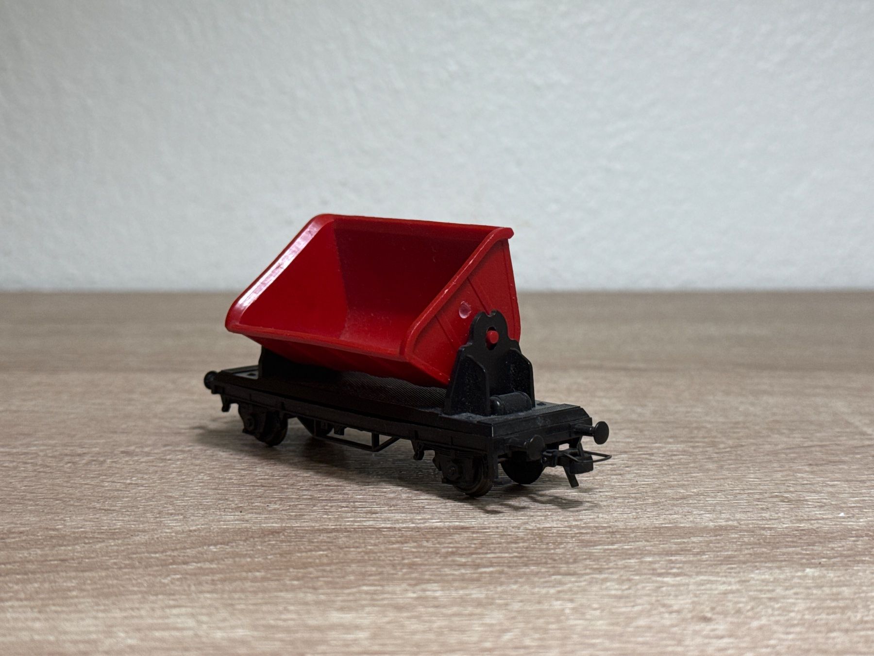 Roco Modellini di ferrovie: Roco Güterwagen (115) – Usato da St-Aubin-Sauges venduto da tantome 3