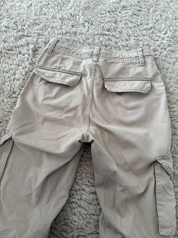 Pantaloni: Hose Bershka – Usato da Zwingen venduto da KatjaM 3