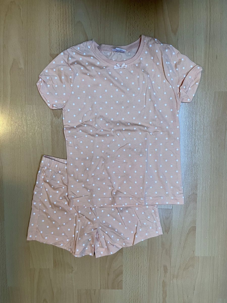 Migros Pyjamas & Ähnliches: Pyjama kurz 110/116 – Gebraucht aus Schattdorf von ChZ