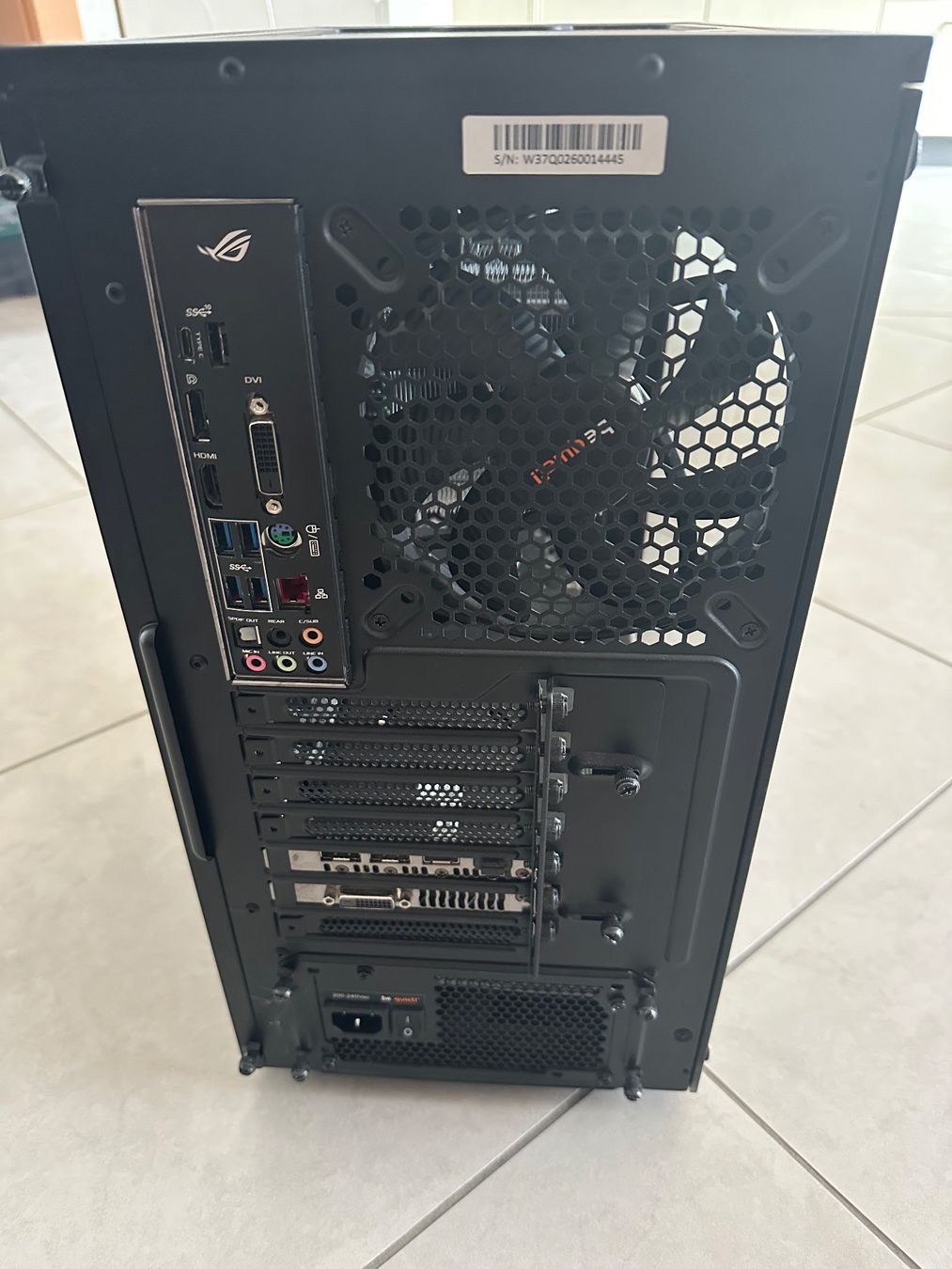 Intel PC: Gaming Pc – Usato da Stalden (Sarnen) venduto da janandi 3