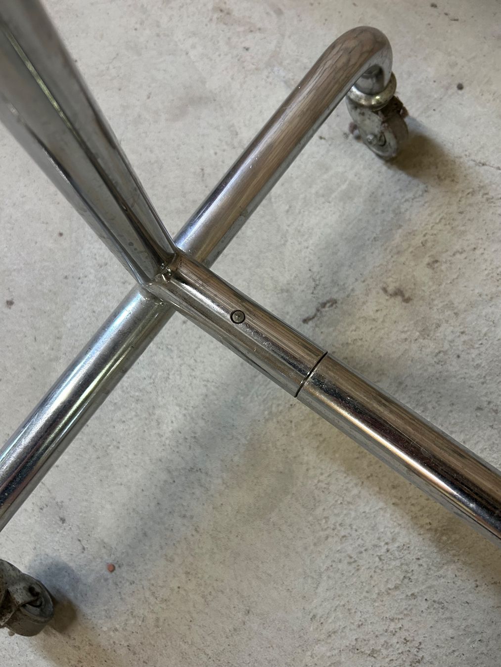 Sonstige Dekorationen & Accessoires: Super solider Kleiderständer, Ruoff Metallbau – Gebraucht aus Glattpark(Opfikon) von Cmberger 4
