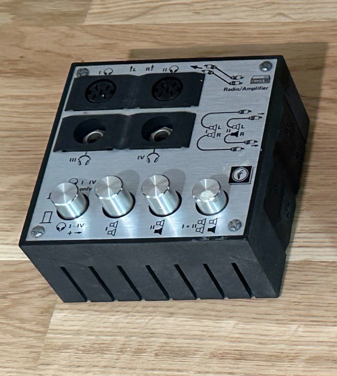 Componenti elettronici: Freitag Elektronik Umschaltpult, vintage – Usato da Luzern venduto da Fabian_Ni