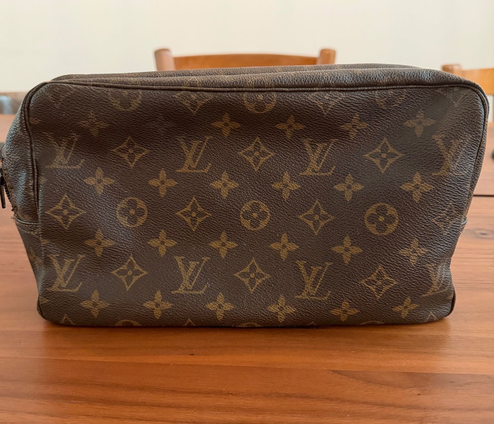 Louis Vuitton Sacs: Louis Vuitton 1990 Trousse with monogram – D'occasion à Zürich par Filo_B 1