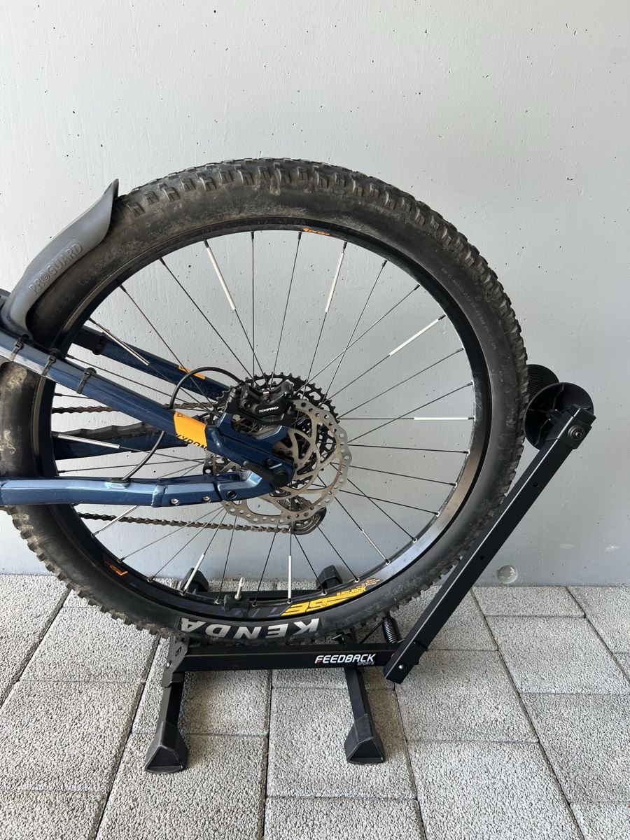 Cavalletti per biciclette: Veloständer mit Garantie  – Nuovo (secondo la descrizione) da Würenlos venduto da Storzi01 1