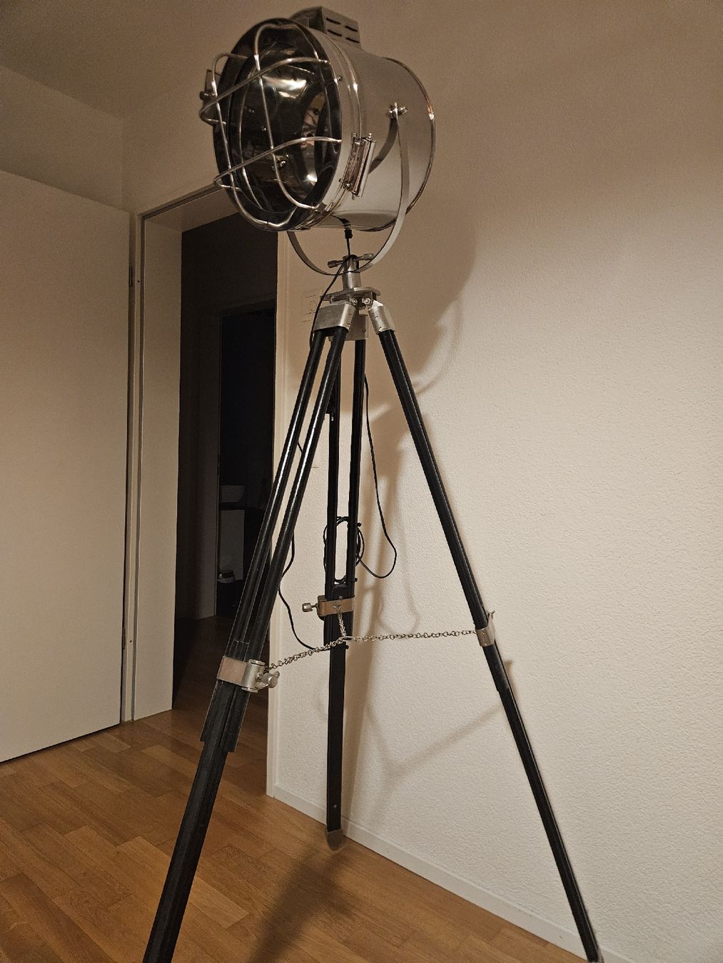 Kare Lampes: Metropolis Stehlampe KARE DESIGN – D'occasion à Thun par Deathcorequeen 2