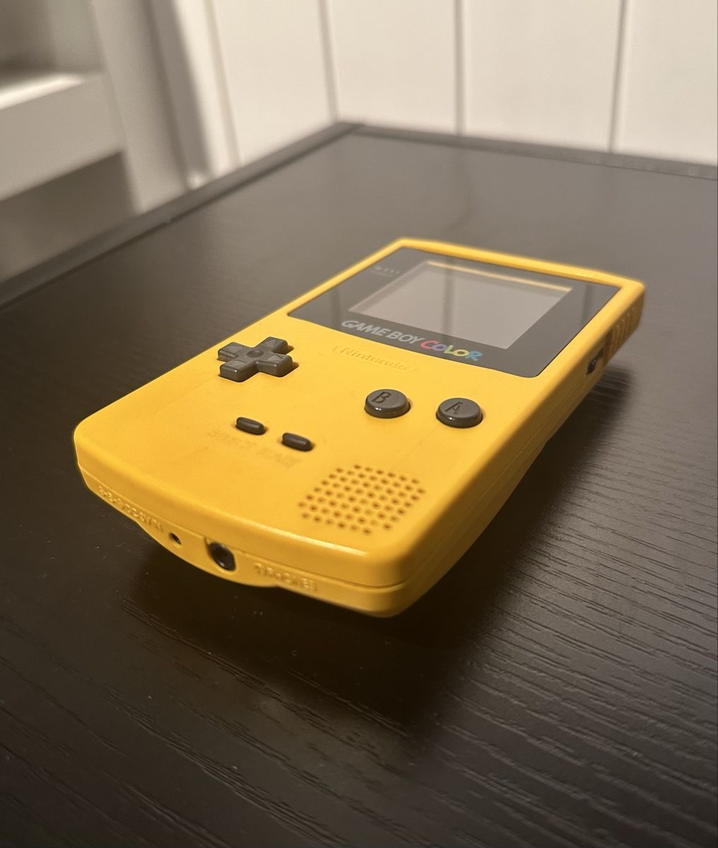 Nintendo Console: NITENDO COLOR GELB – Usato da Unterstammheim venduto da Robin059 4
